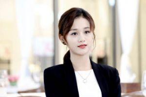 许暄宜资料,才华横溢的年轻艺术家，探索艺术与生活的交融