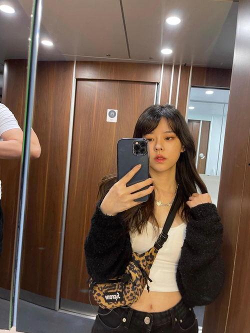 女主播克洛伊怀孕,直播界再掀甜蜜风暴